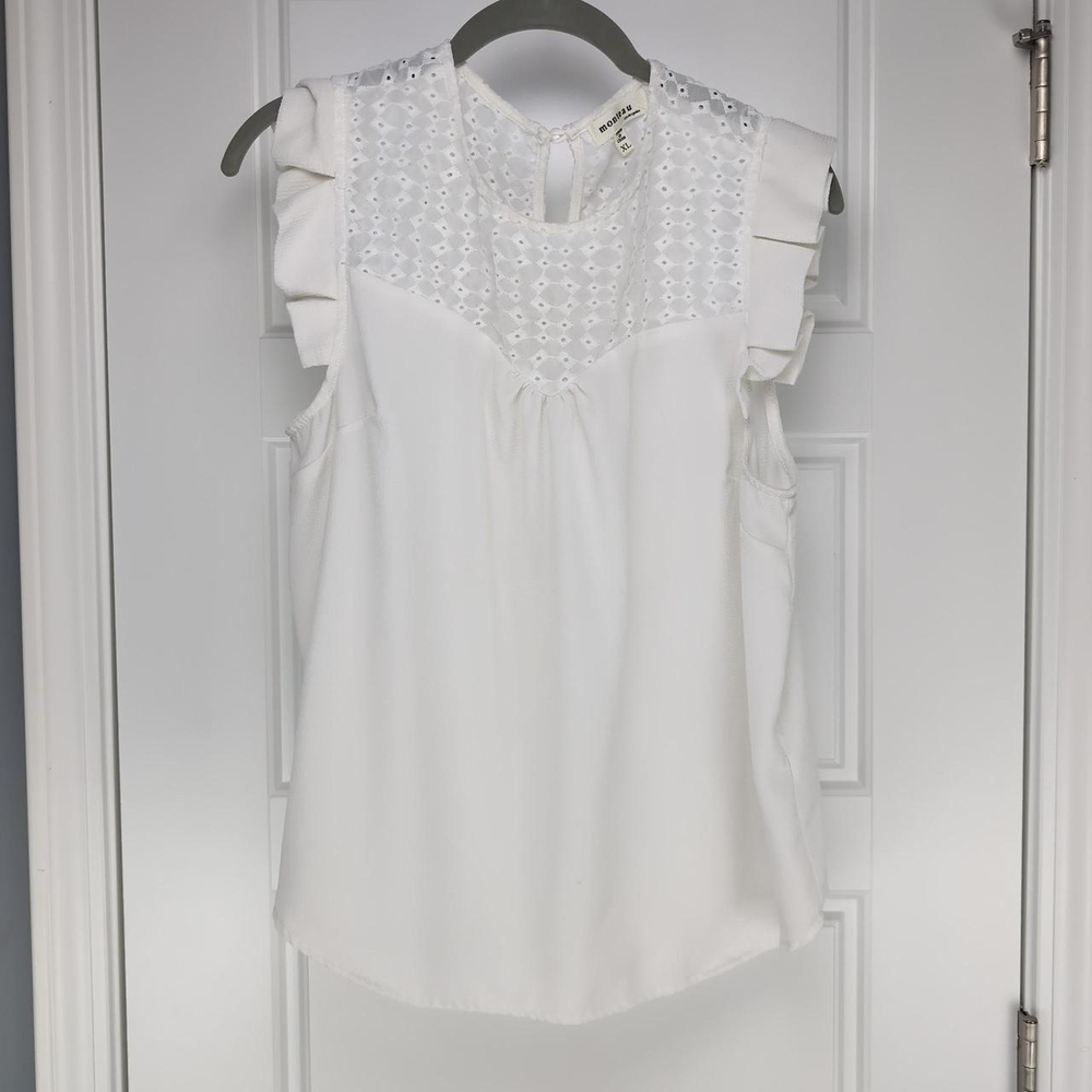 Monteau White Sleeveless Blouse